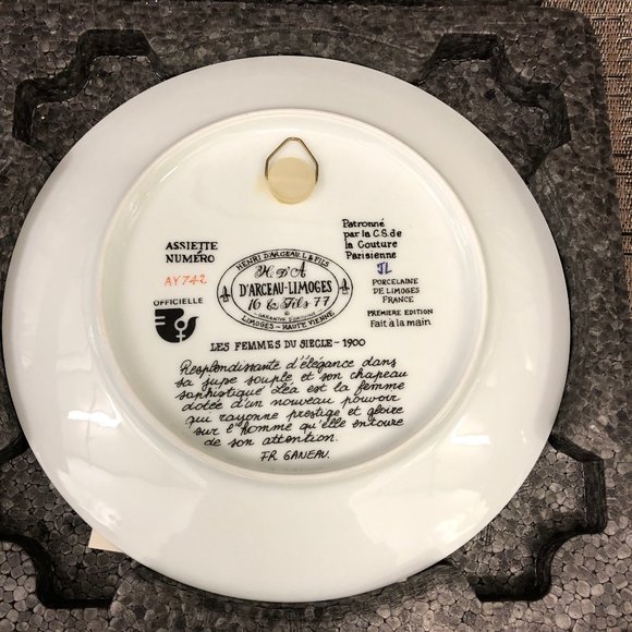 1900 Ganeau's Women of the Century Porcelian COA - Picture 2 of 8